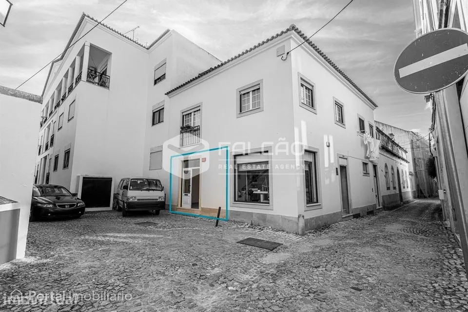 Loja T0 Arrendamento em Santarém (Marvila), Santa Iria da Ribeira de S