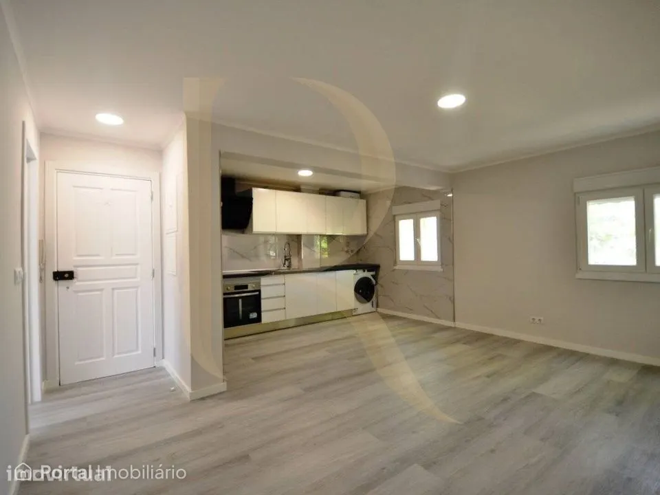 Apartamento T3 no Laranjeiro - Remodelado