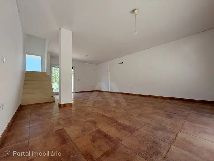 4-bedroom house for sale in Amadora