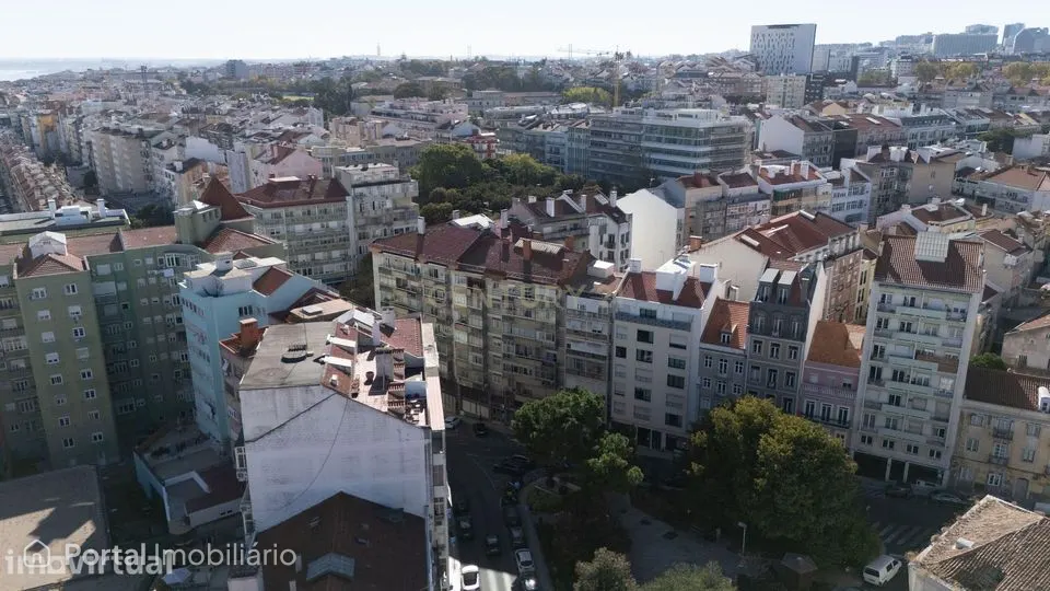 T2 em Arroios com Estacionamento e Arrecadação - Viva Lisboa com toda