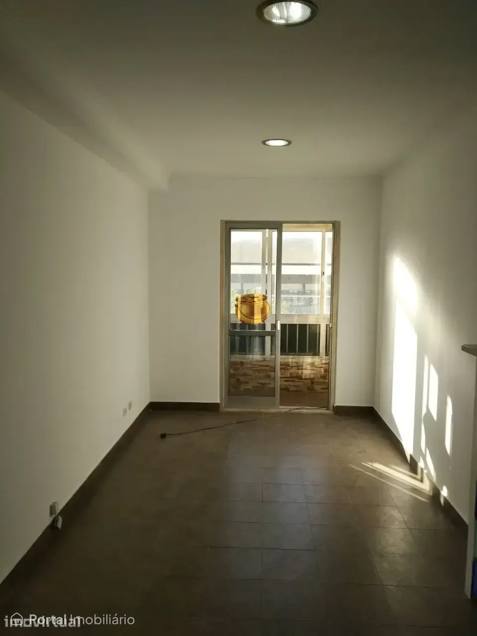 Commercial property for rent in Agualva e Mira-Sintra