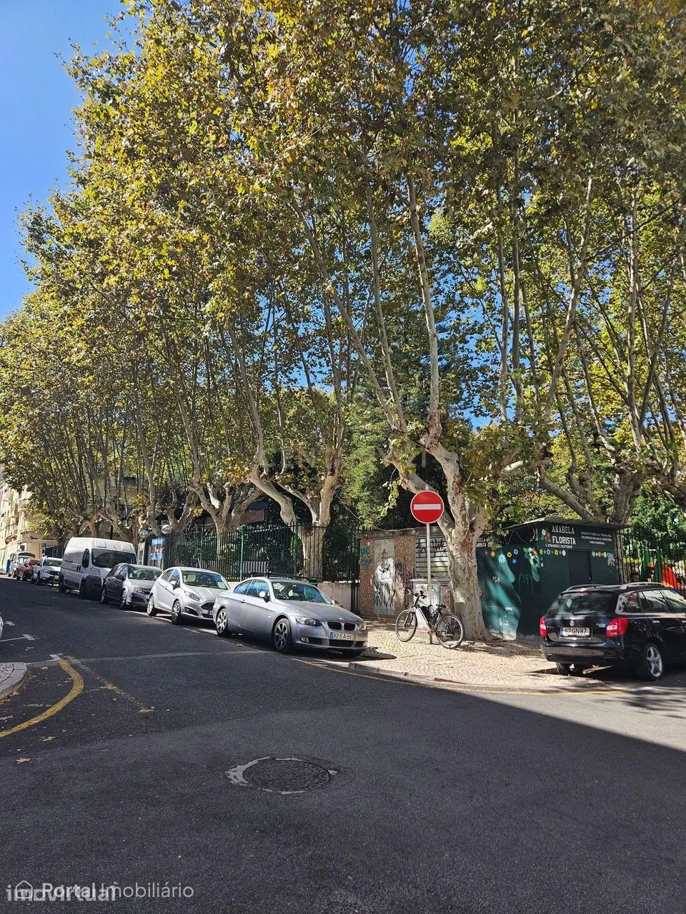 Loja Moderna em Moscavide, Loures