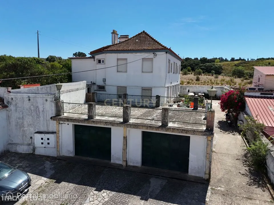Edifício na Quinta dos Santiagos – Casal dos Afonsos, Queluz, Sintra