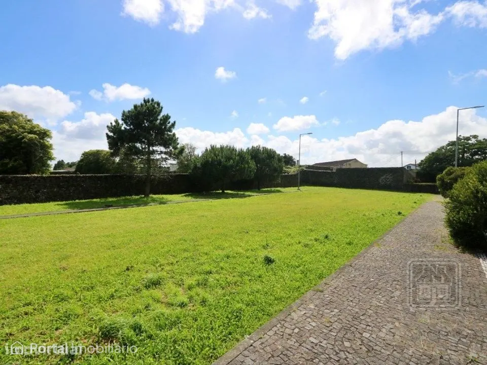 Land for sale in Rosto do Cão (Livramento)