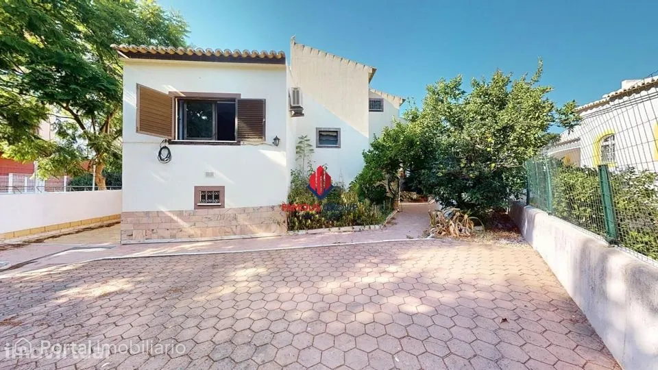 3-bedroom house for sale in Portimão