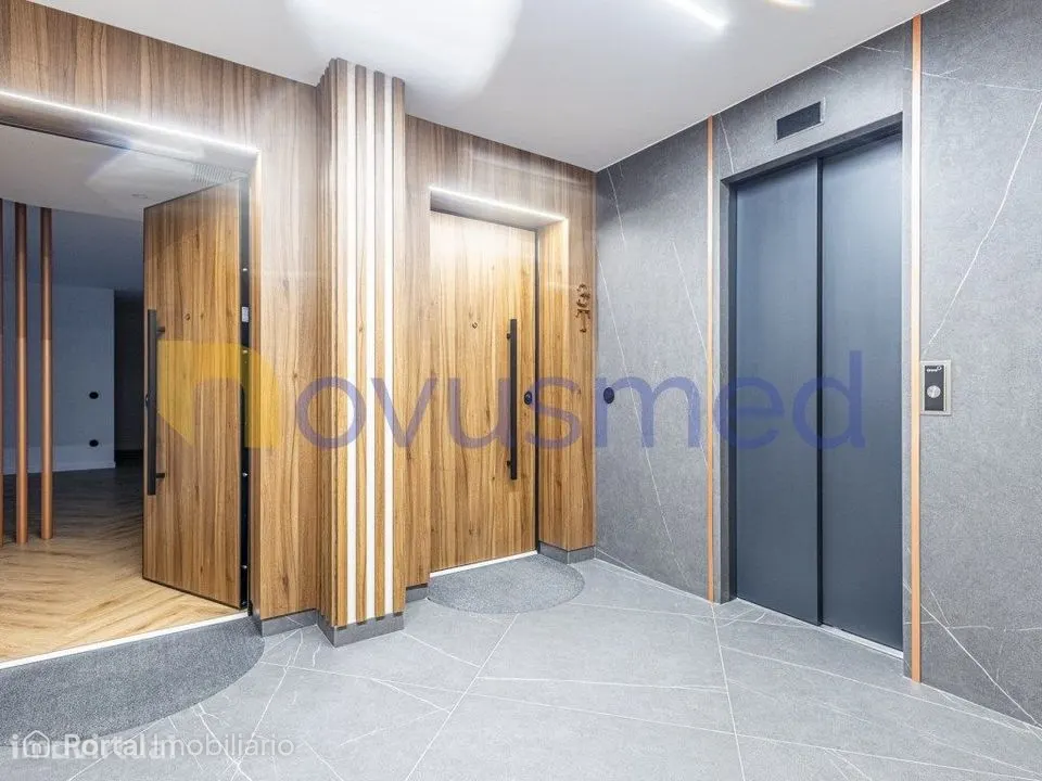 Apartamento T3 com Vista Rio e Piscina no rooftop em Santarém