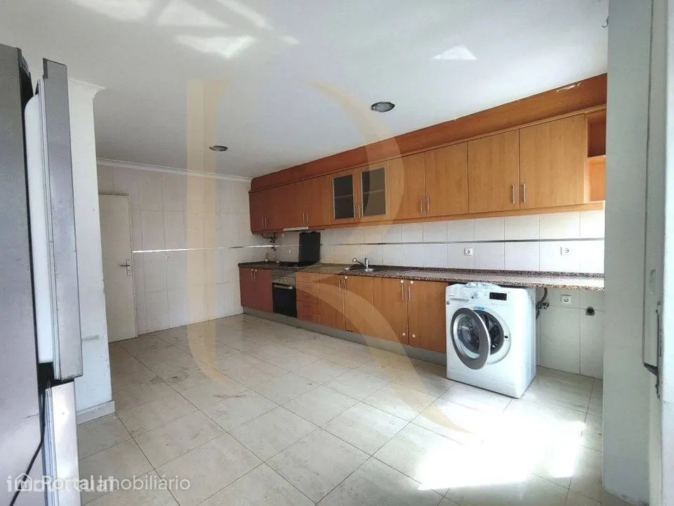 Apartamento T2 com varanda nas Paivas - Seixal