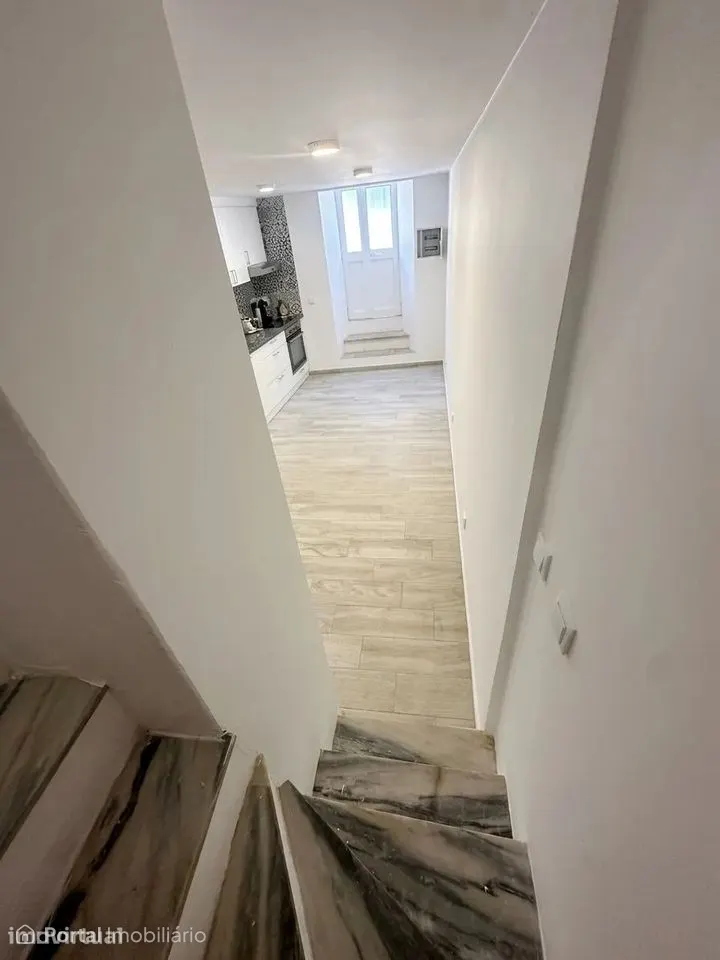 Duplex T1 em Alenquer, novo a estrear