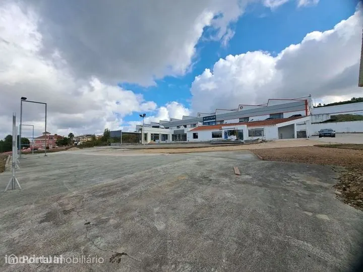 Land for rent in Silveira