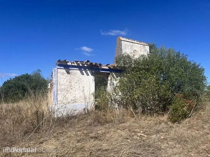 1-bedroom house for sale in Alcórrego e Maranhão