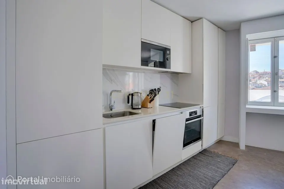 Apartamento T1 com Varanda e Vista Panorâmica em Lisboa