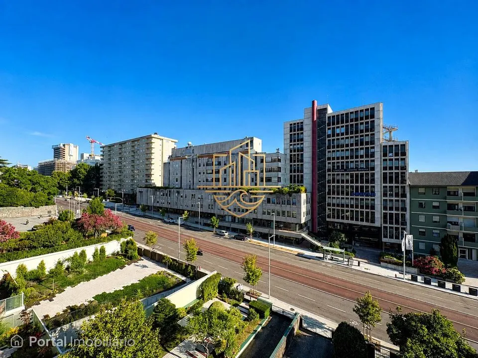 Apartamento T3 Venda em Ramalde,Porto