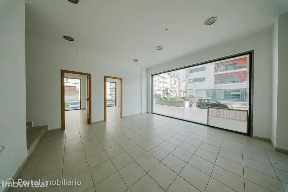 Espaço Comercial de 155 m2 com 7 Gabinetes/Salas no Centro de...