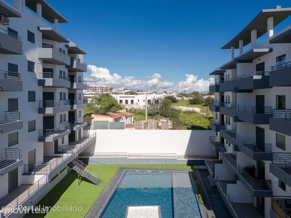Últimos apartamentos T3 novos disponíveis inseridos em Condomínio com