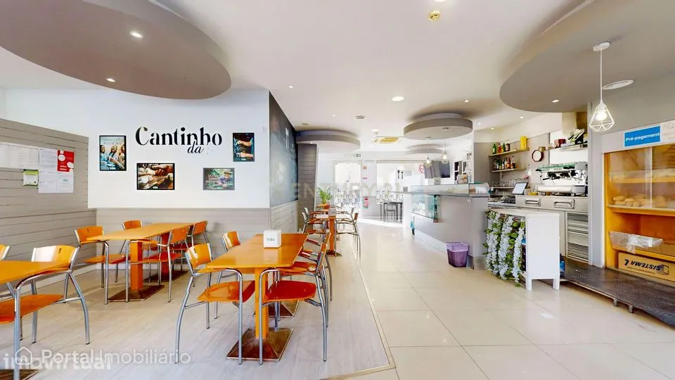 Pastelaria|Restaurante Renovado em Apelação, Loures - Oportunidade Úni
