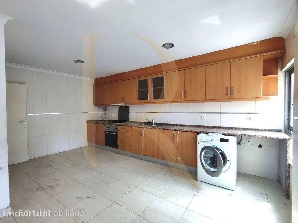 Apartamento T2 com varanda nas Paivas - Seixal