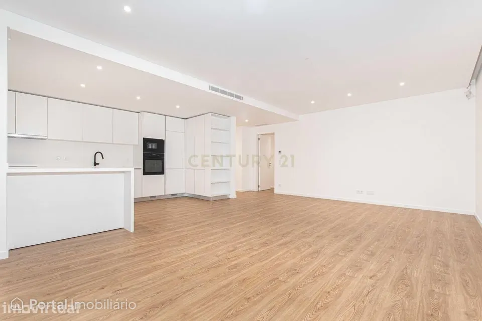 Apartamento T2 Urbanização Neudel na Amadora, a estrear