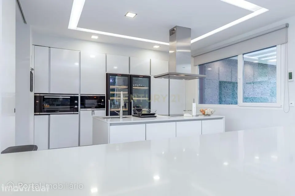 Moradia T5 com Piscina na Prestigiada Herdade da Aroeira
