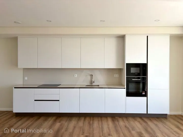 3-bedroom apartment for sale in Atouguia da Baleia