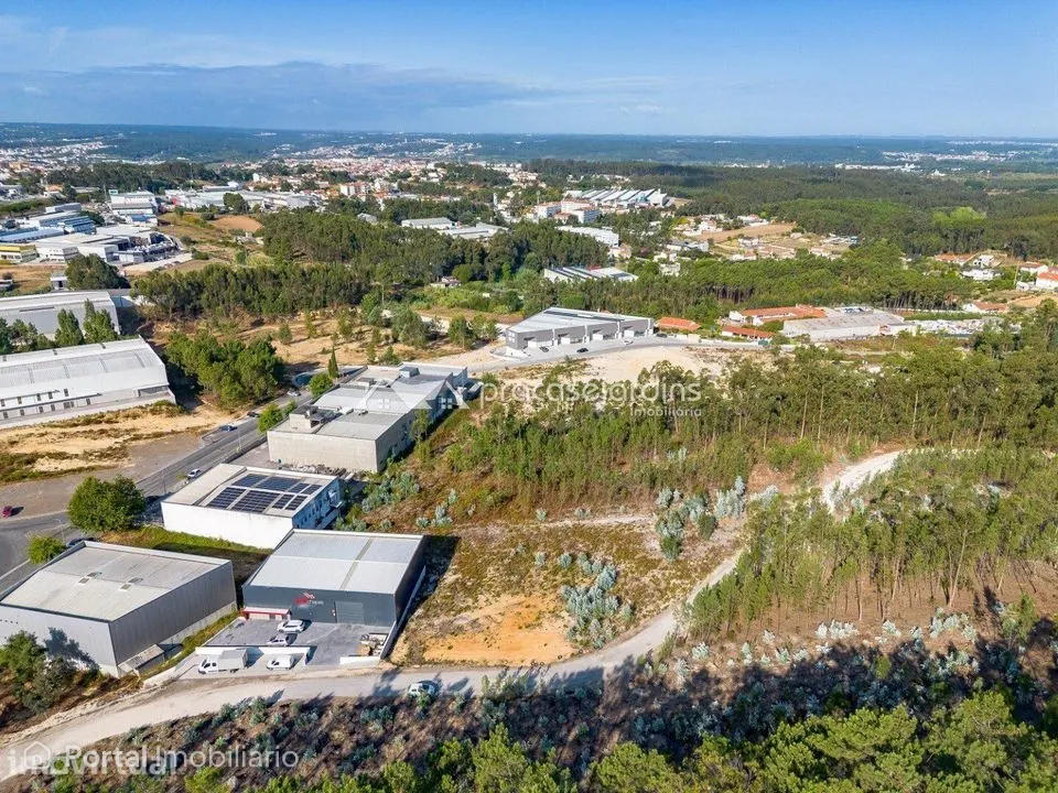 Terreno Industrial com 1.540 m² na Zona Industrial de Leiria – Exce...