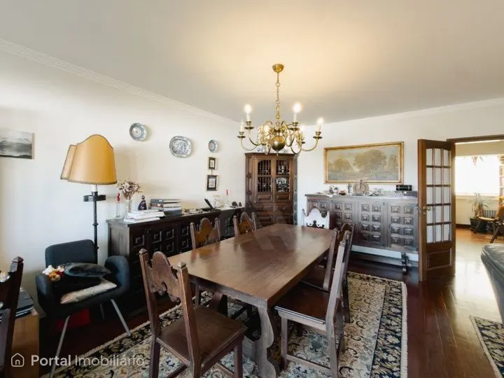 2-bedroom apartment for sale in Cascais