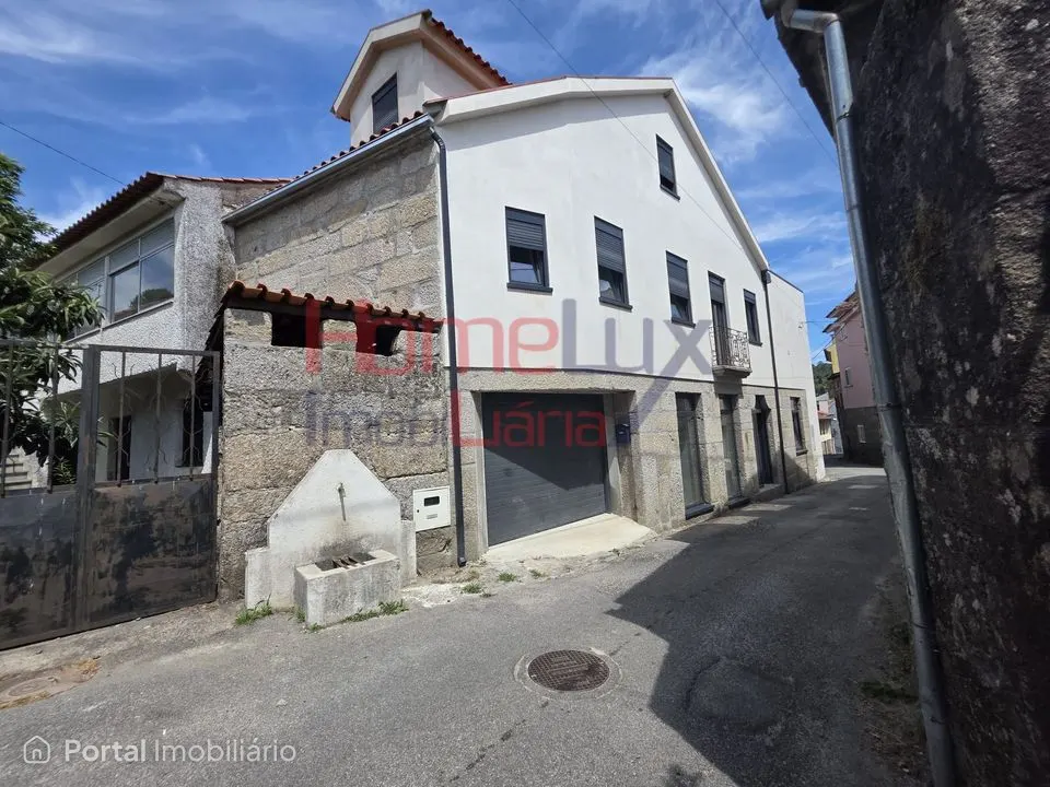 Moradia T3 em Passos de Silgueiros