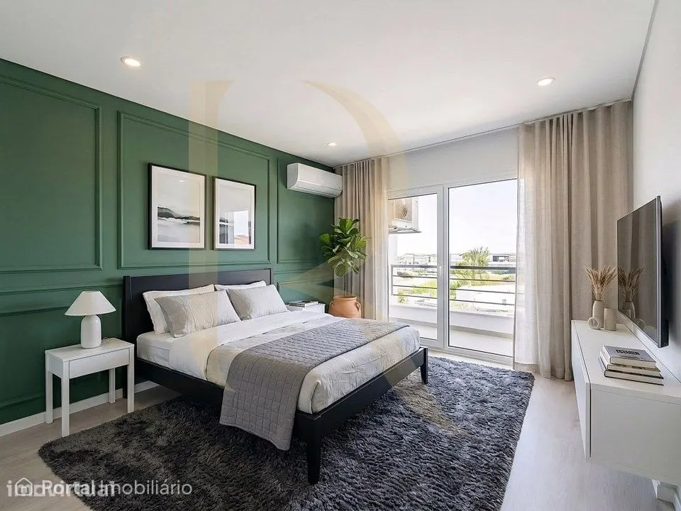 Apartamento T3 novo com elevador, parqueamento e arrecadação em con...