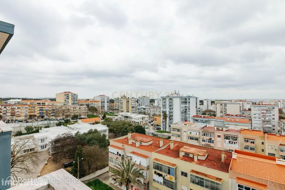 T3 Laranjeiro - vista Rio, Sol todo o dia, ideal para a sua Família!