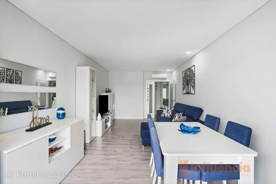 Apartamento T3 Semi-Novo com varandas | Covilhã