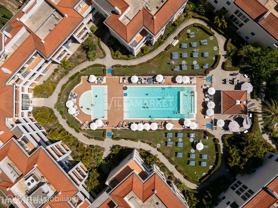 Apartamento T2 inserido no luxusoso empreendimento turístico de 5* "As
