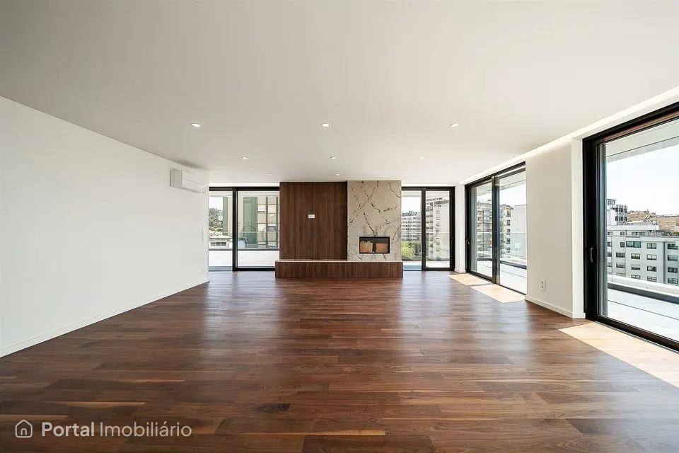 Apartamento T4 Venda em Mafamude e Vilar do Paraíso,Vila Nova de Gaia
