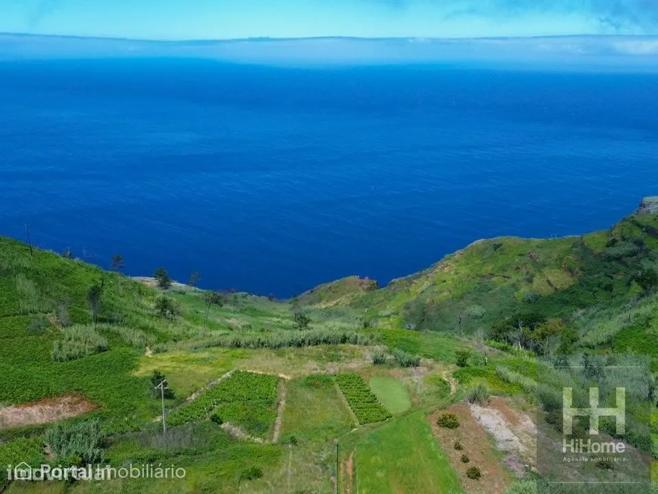 Land for sale in Fajã da Ovelha