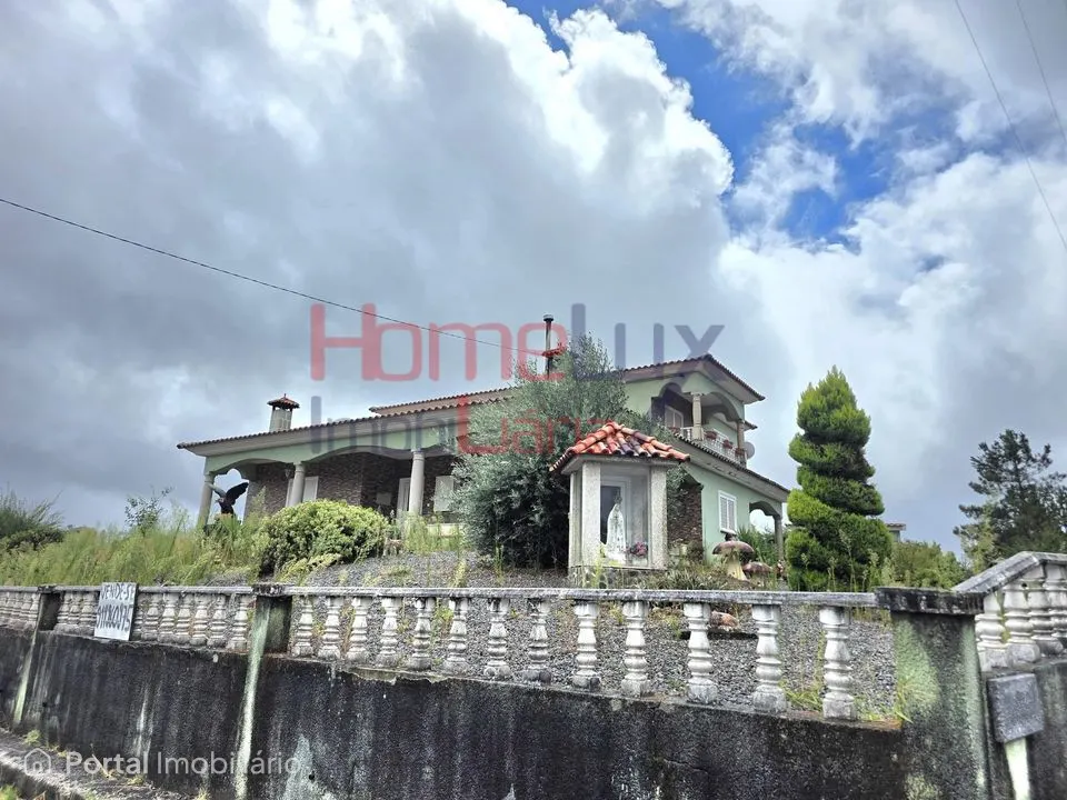 5-bedroom house for sale in Mões