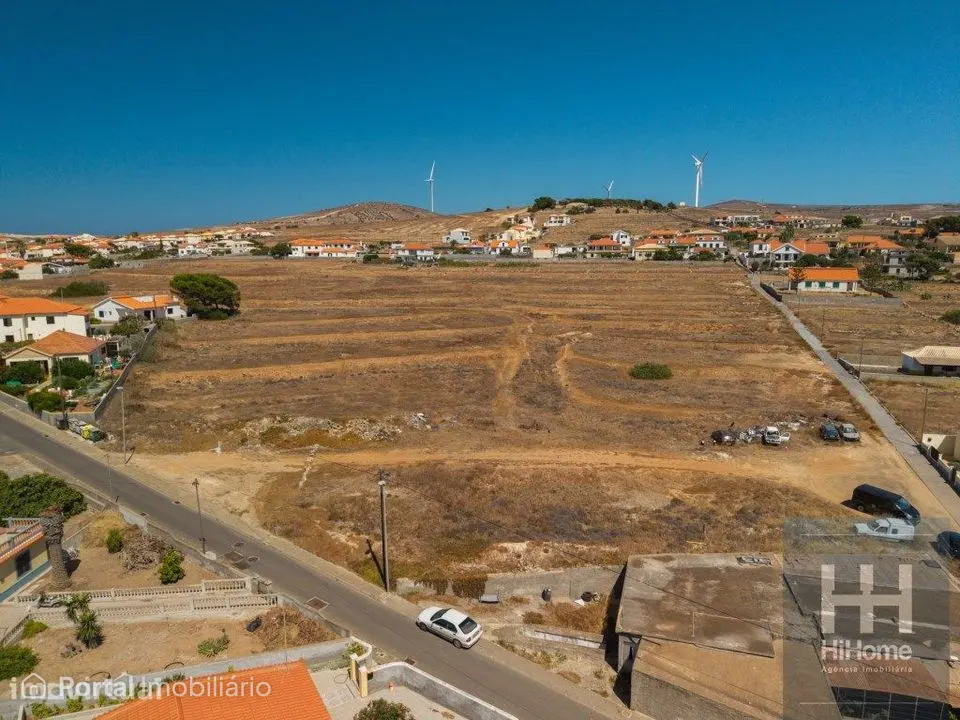 Terreno urbanizável com viabilidade para loteamento