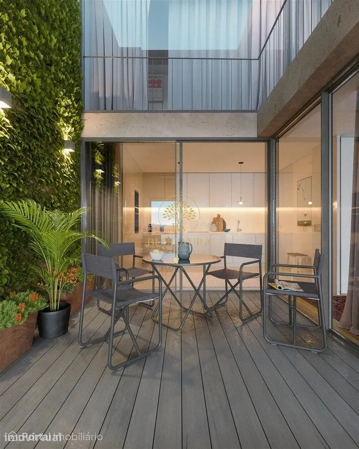 Apartamento T3 Duplex Novo com Vista Rio