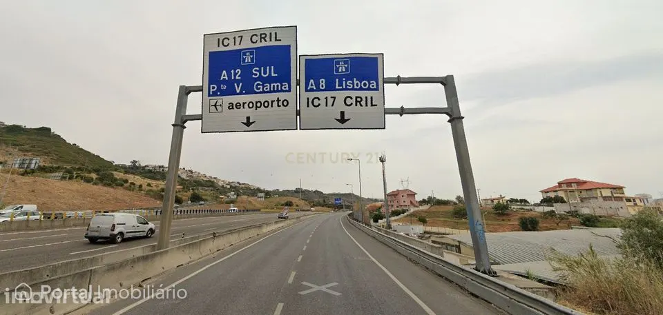 Lote de terreno rustico 29 240m2 Ponte de Frielas a 300mt dos acessos