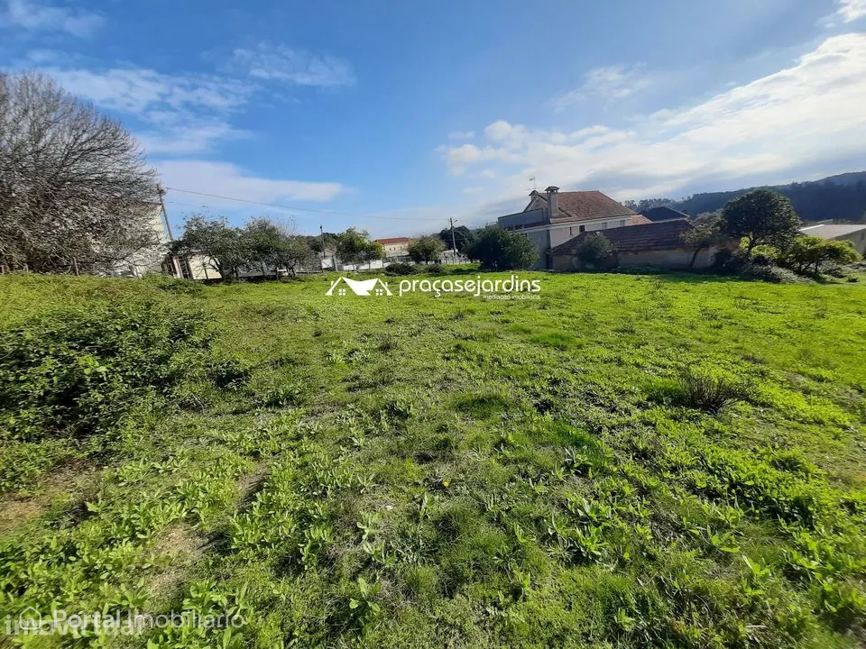 Terreno com 3258 m²
