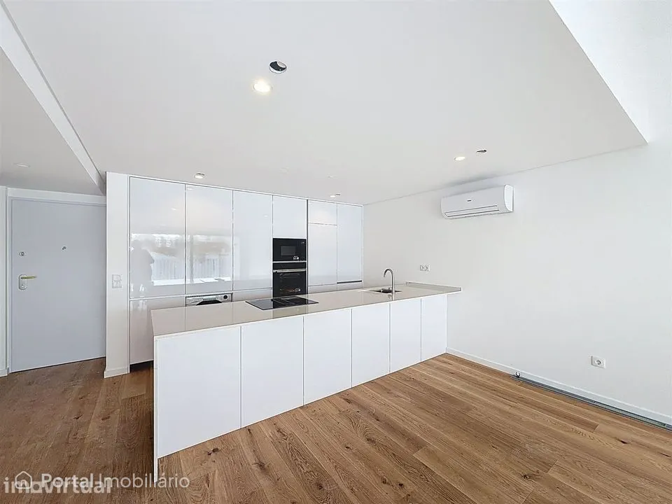 Apartamento T1+1 no centro da cidade