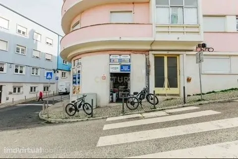 Loja em Campolide - Calçada dos Mestres