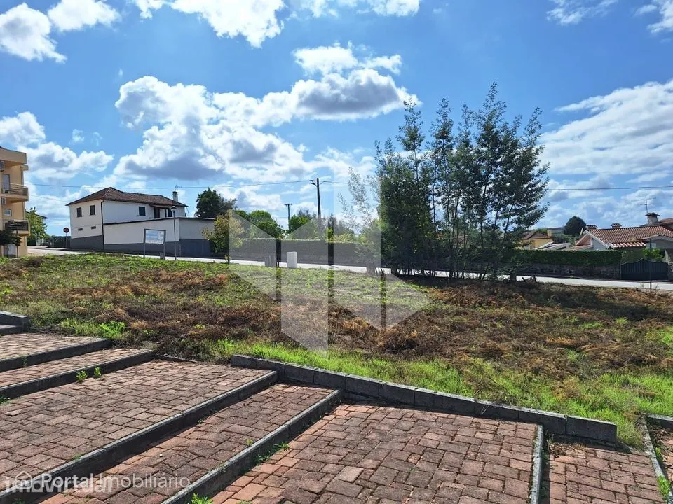 Lote de Terreno Venda em Molelos,Tondela