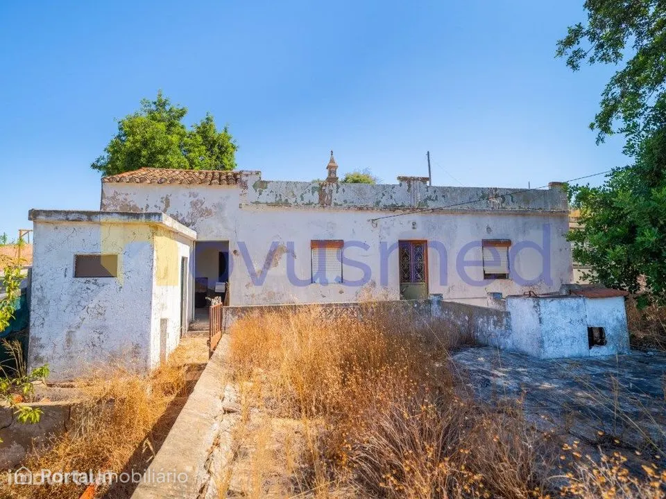 Casa com Projeto Aprovado para Moradia T3 com Piscina | Poço Barret...