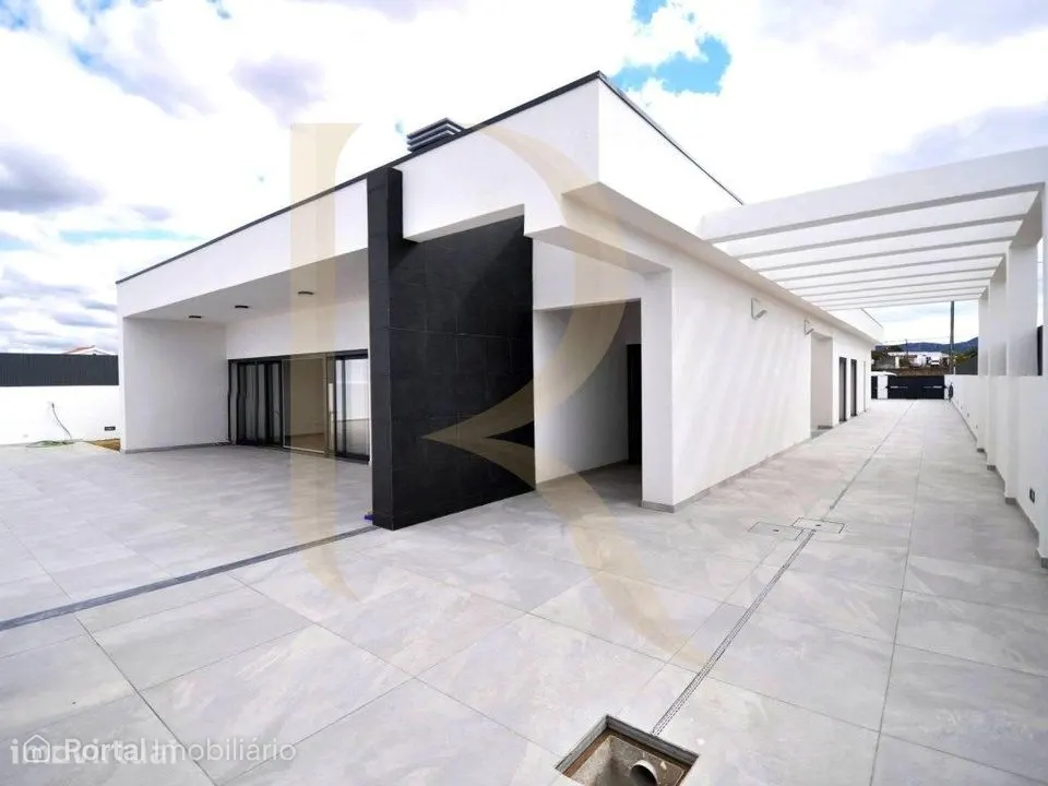 Moradia Isolada T4 Venda Setúbal