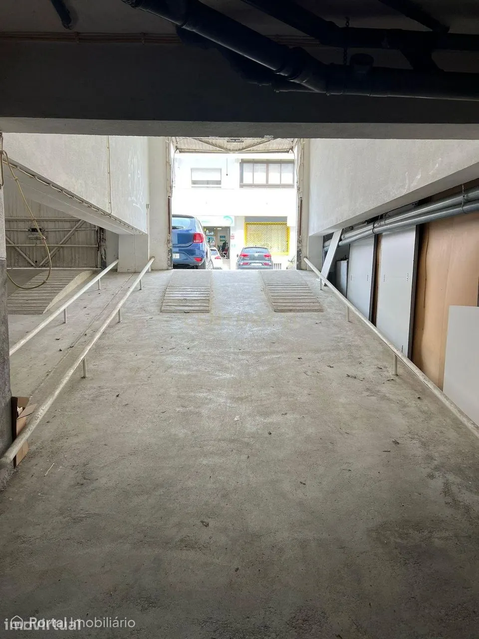 Estacionamento à venda na Costa da Caparica - 20m²