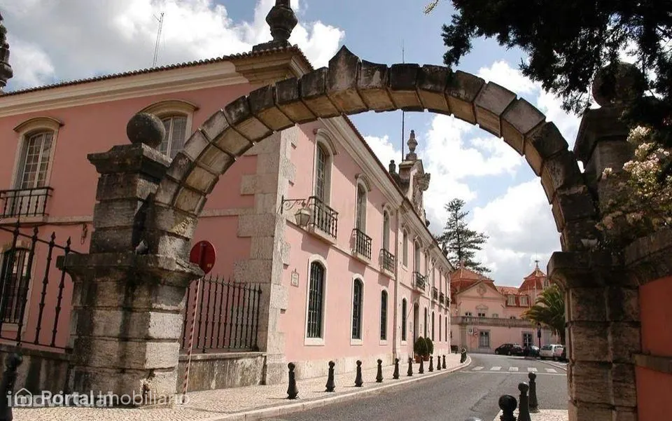 Jardim de Infância em funcionamento em Oeiras