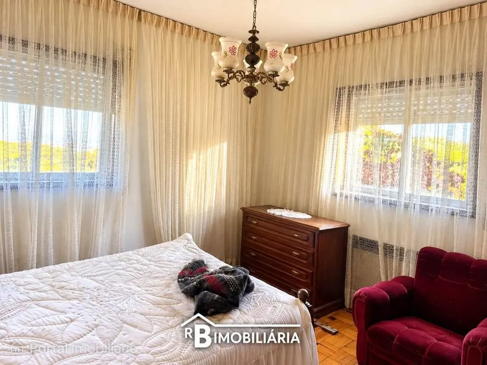 5-bedroom house for sale in Escariz