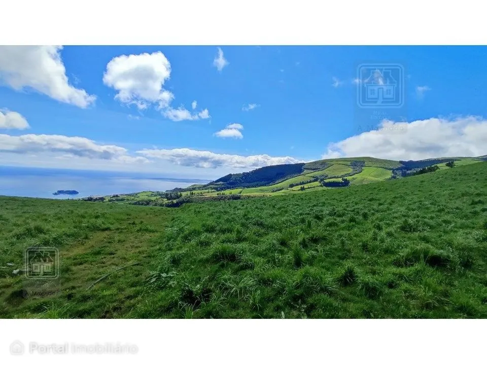 VENDA de TERRENO/PRÉDIO RÚSTICO - Freguesia de São Miguel, Vila Fra...