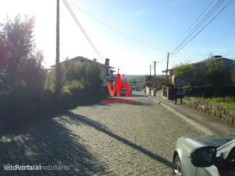 Land for sale in Castêlo da Maia