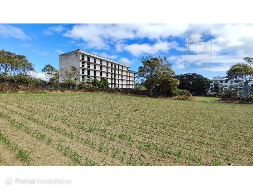 VENDA de TERRENO com potencial para construção - São José, Ponta De...