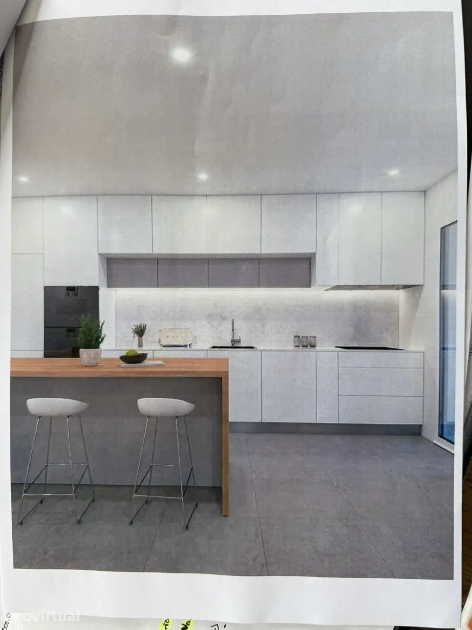 Apartamento T3 novo com garagem, varanda e ar condicionado