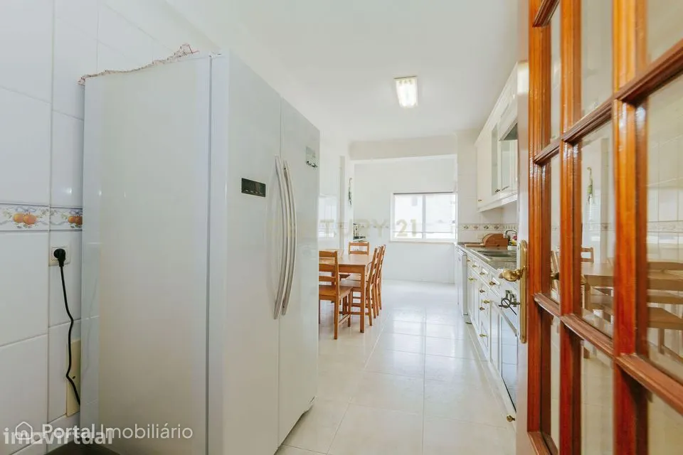 Apartamento T3 em Santa Iria de Azoia, Loures